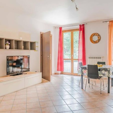 Relax In Nature And Lake Free Parking Luino Luaran gambar